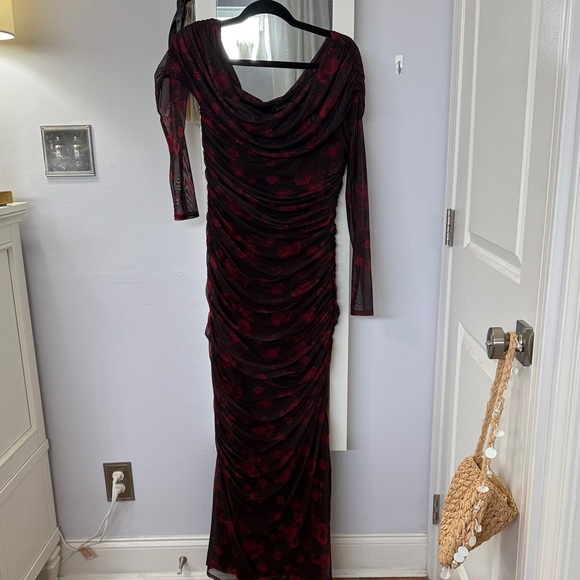 One-Shoulder Red and Black Floral Dress - Picture 5 of 5